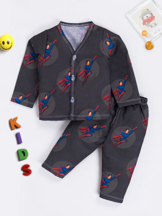 Dress your little hero in this vibrant and stylish 2-piece printed outfit