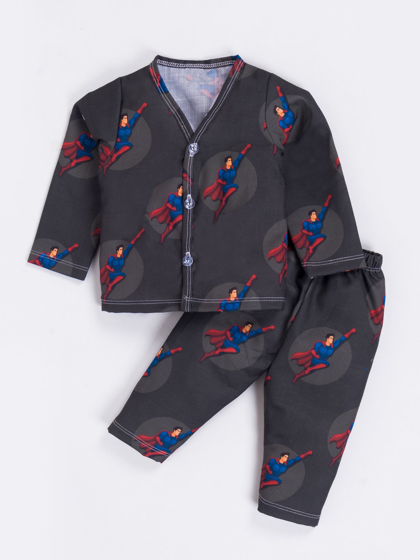 Dress your little hero in this vibrant and stylish 2-piece printed outfit